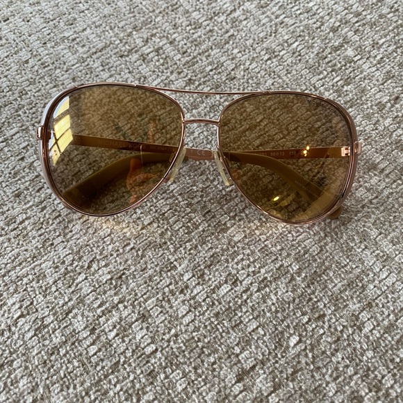 Michael Kors sunglasses with case - Picture 3 of 4